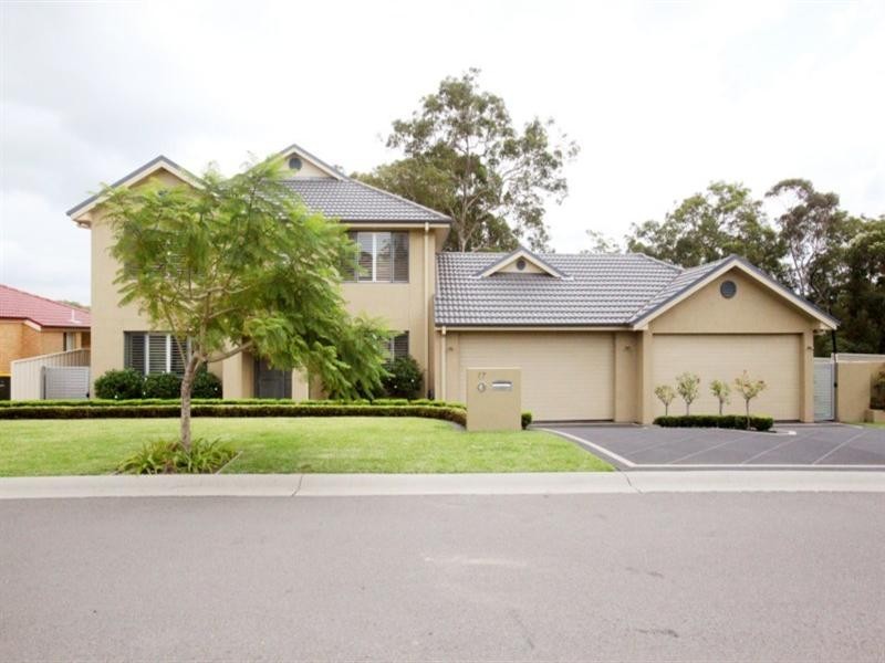 17 Sassafras Close, Valentine NSW 2280