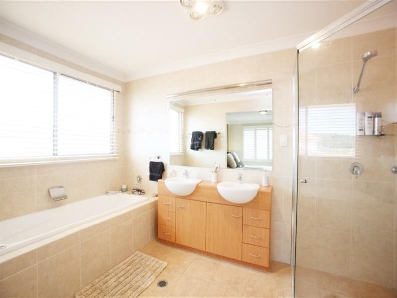17 Sassafras Close, Valentine NSW 2280