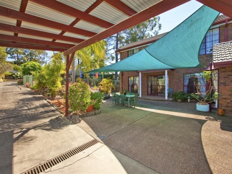 4 Charlton Street, Eleebana NSW 2282