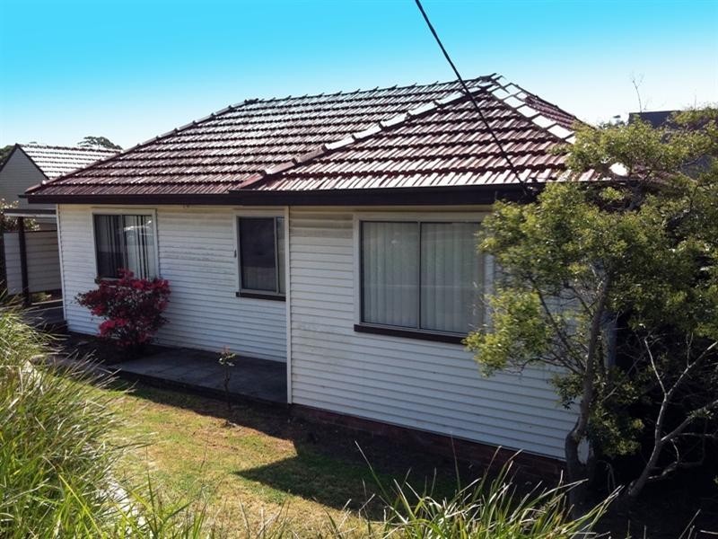 1 Hallvert Crescent, Charlestown NSW 2290