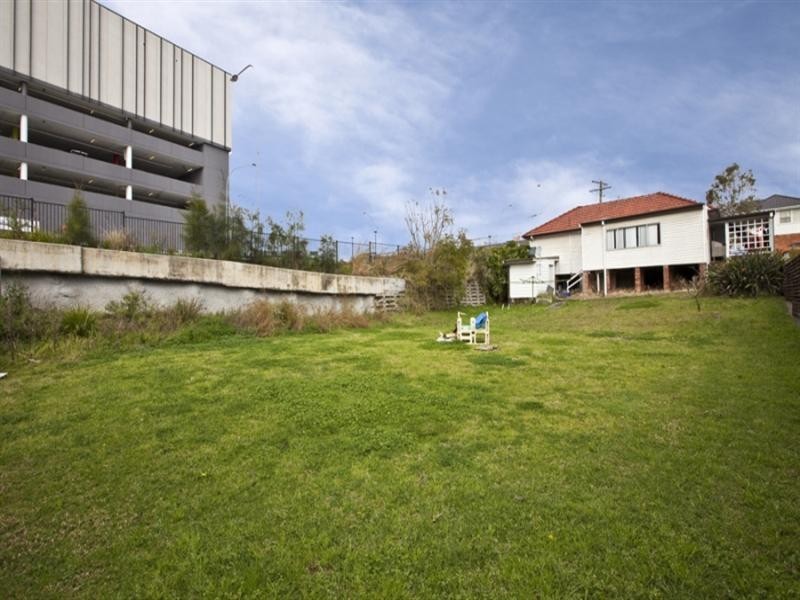 1 Hallvert Crescent, Charlestown NSW 2290