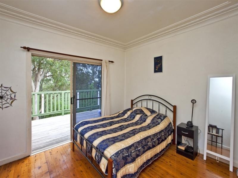 18 Montrose Avenue, Adamstown Heights NSW 2289