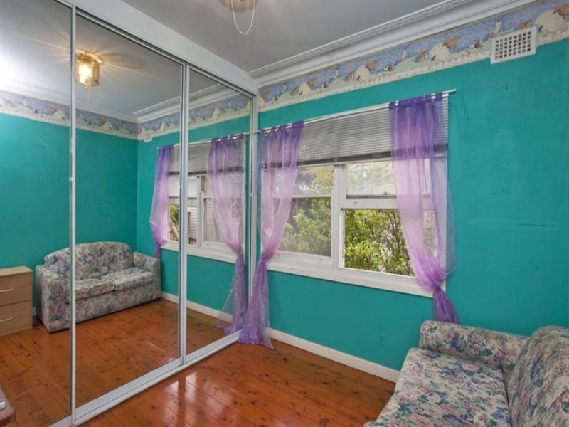 18 Montrose Avenue, Adamstown Heights NSW 2289