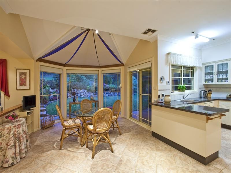 48 Woodside Drive, Eleebana NSW 2282