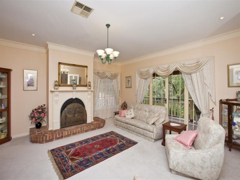 48 Woodside Drive, Eleebana NSW 2282