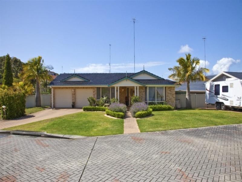 1 Calgarth Court, Lakelands NSW 2282