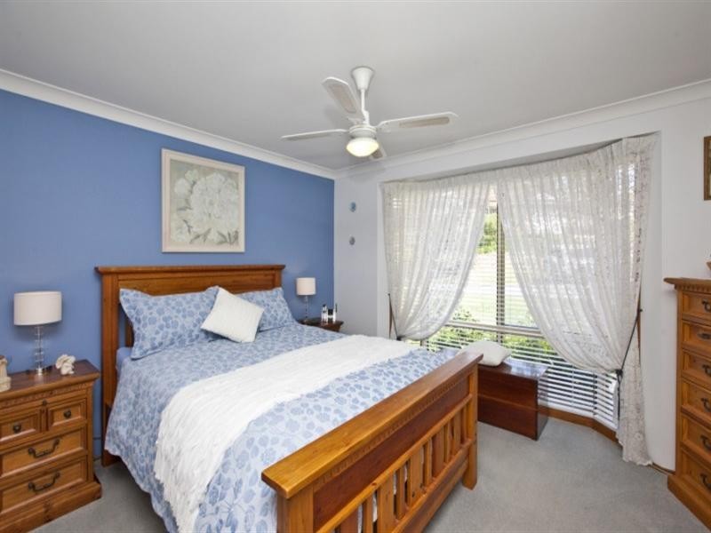 1 Calgarth Court, Lakelands NSW 2282