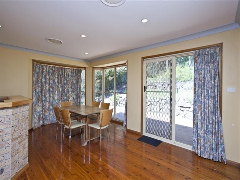 61 Seaview Close, Eleebana NSW 2282