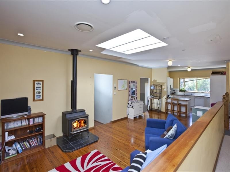 61 Seaview Close, Eleebana NSW 2282