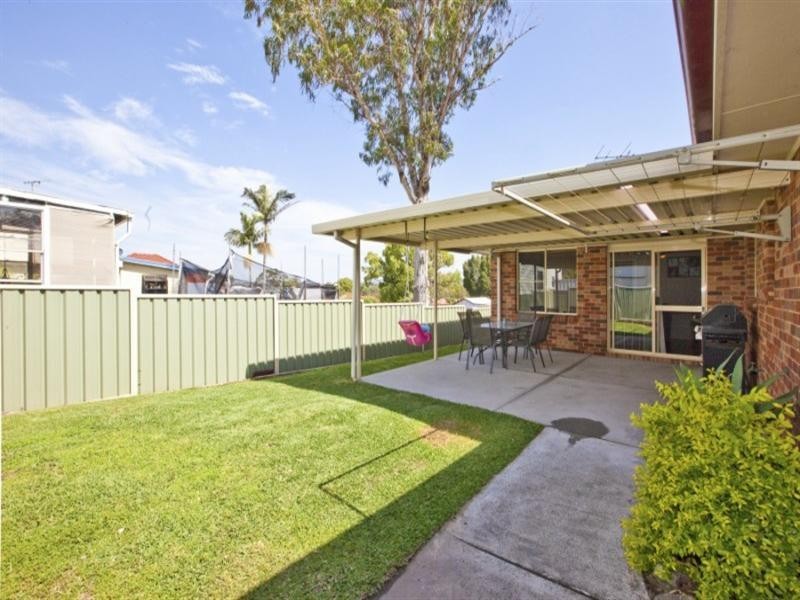 2A Bruce Street, Glendale NSW 2285