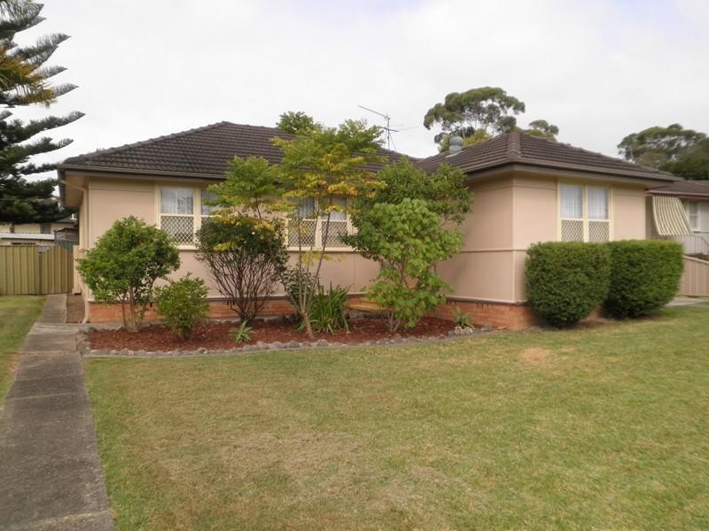 7 Ash Place, Gateshead NSW 2290