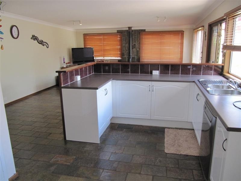 19 Killingworth Road, Killingworth NSW 2278