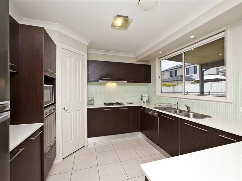 5 The Hill, Valentine NSW 2280