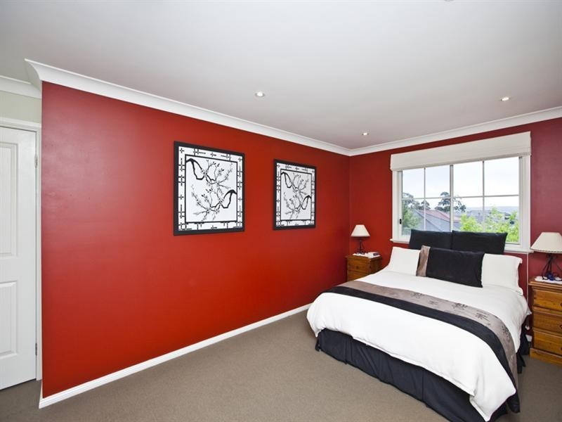 5 The Hill, Valentine NSW 2280
