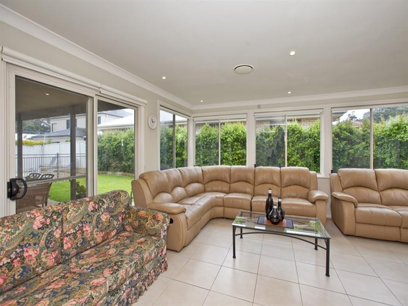 5 The Hill, Valentine NSW 2280