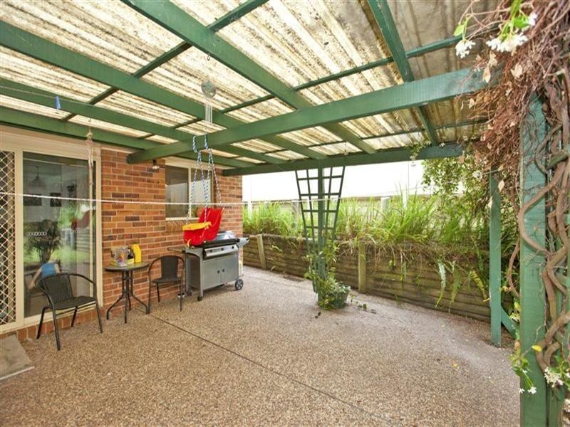 2/4 Herd Street, Mount Hutton NSW 2290