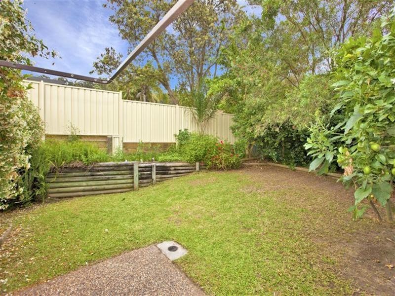2/4 Herd Street, Mount Hutton NSW 2290