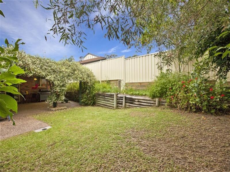 2/4 Herd Street, Mount Hutton NSW 2290
