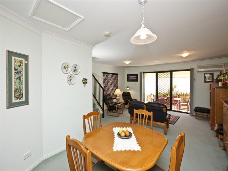 3/42 Kenibea Avenue, Kahibah NSW 2290