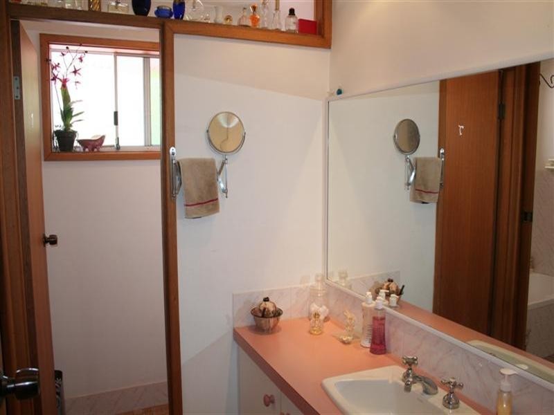 65 Kestrel Avenue, Mount Hutton NSW 2290