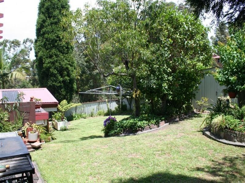 65 Kestrel Avenue, Mount Hutton NSW 2290