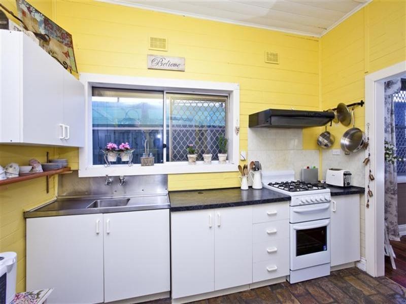 143 Young Street, Carrington NSW 2294