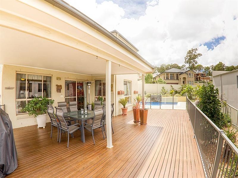 77 Araminta Chase, Cameron Park NSW 2285