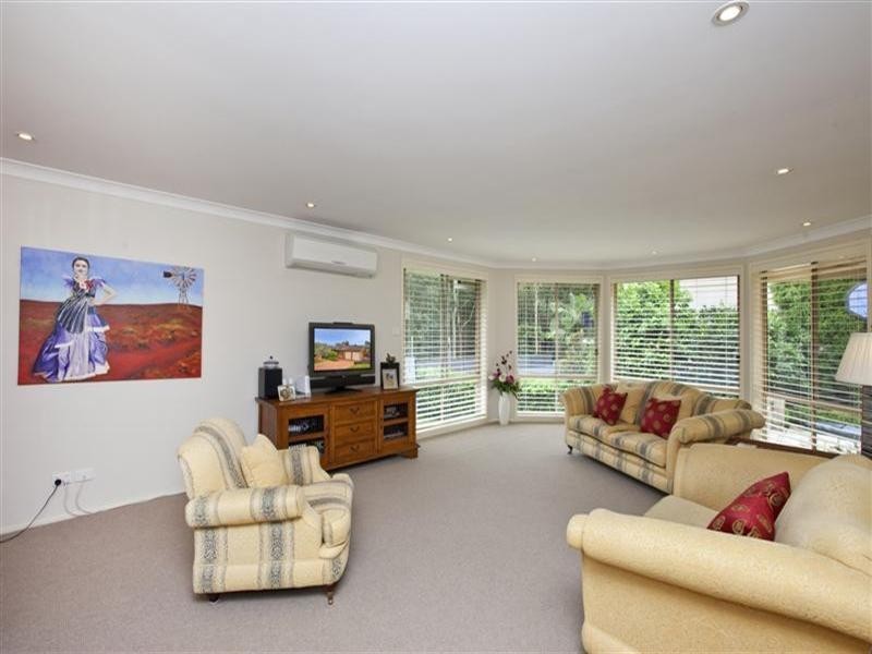 37 Leichhardt Road, Valentine NSW 2280