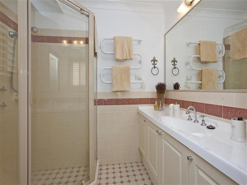 37 Leichhardt Road, Valentine NSW 2280