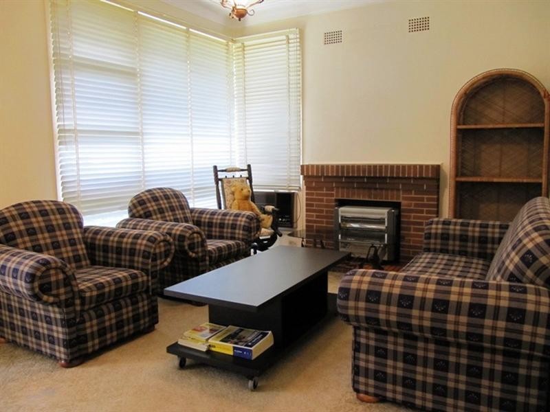 18 Patricia Avenue, Charlestown NSW 2290