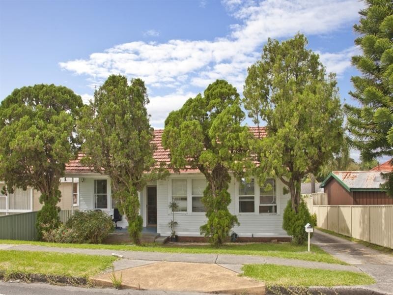 26 Dudley Road, Charlestown NSW 2290