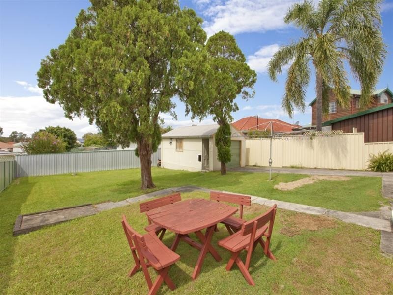 26 Dudley Road, Charlestown NSW 2290