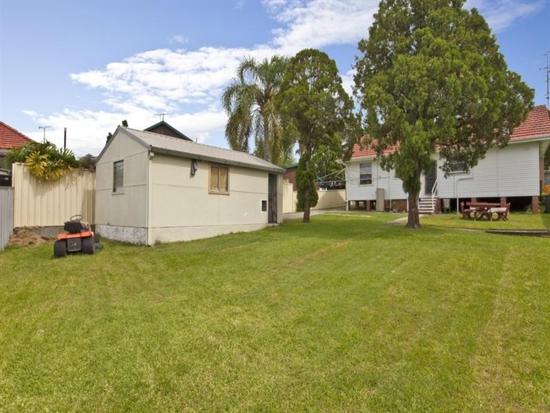 26 Dudley Road, Charlestown NSW 2290