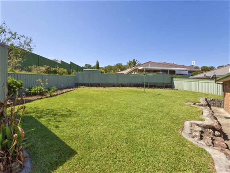 4 Croydon Place, Warners Bay NSW 2282