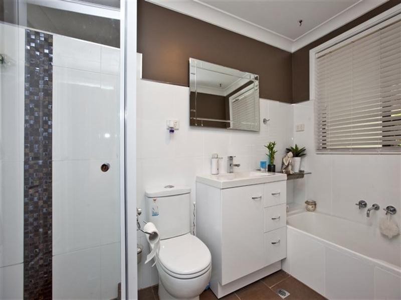 29 Newbold Road, Macquarie Hills NSW 2285