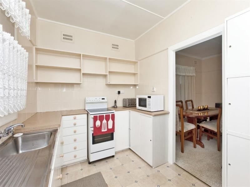 21 Warner Street, Warners Bay NSW 2282