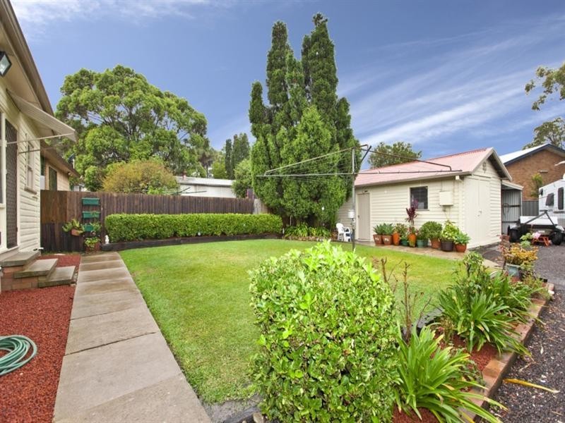 21 Warner Street, Warners Bay NSW 2282