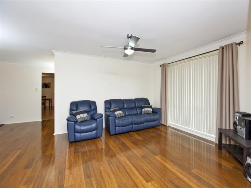 1 Glendore Parade, Maryland NSW 2287