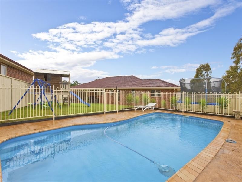 1 Glendore Parade, Maryland NSW 2287