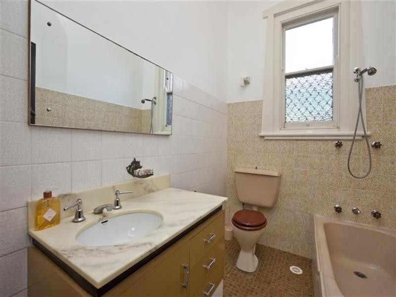 113 Gordon Avenue, Hamilton South NSW 2303