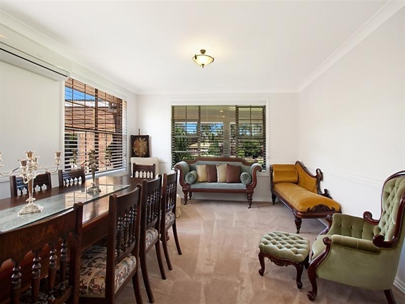 8 Forsythe Parade, Black Hill NSW 2322