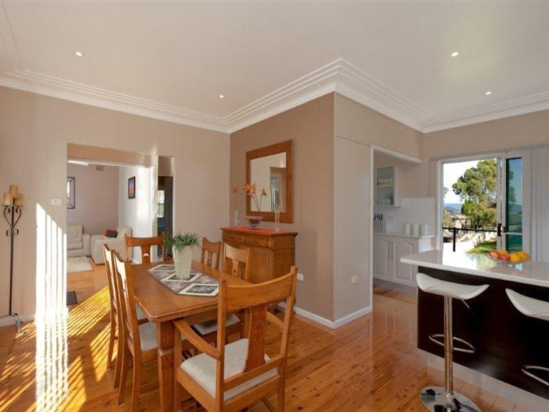 12 Prospect Road, Garden Suburb NSW 2289