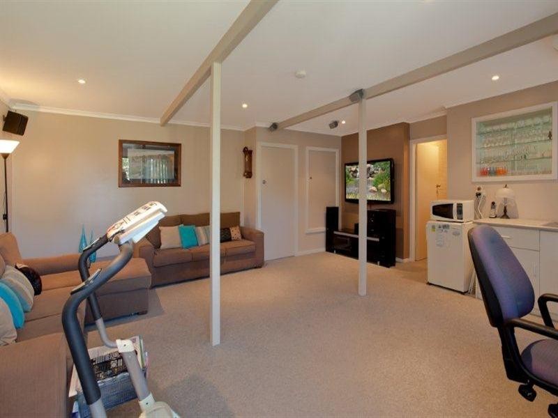 12 Prospect Road, Garden Suburb NSW 2289