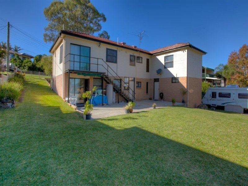 12 Prospect Road, Garden Suburb NSW 2289