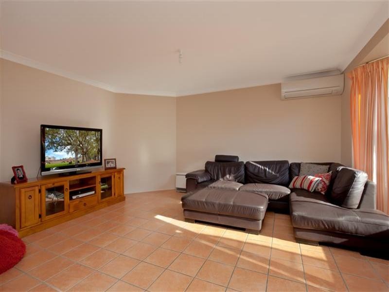 6 Calgarth Court, Lakelands NSW 2282