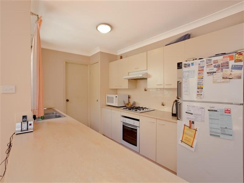 6 Calgarth Court, Lakelands NSW 2282