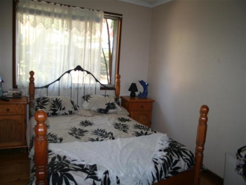 11 Lochend Place, Bolton Point NSW 2283