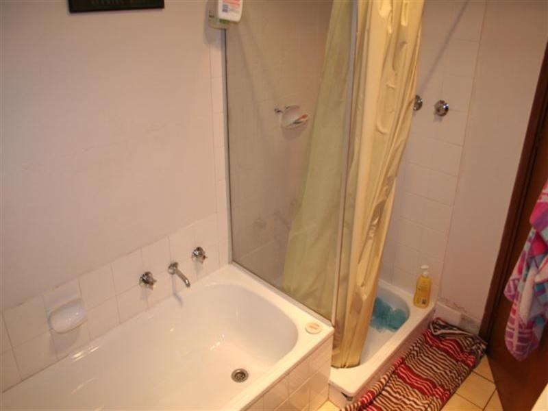 11 Lochend Place, Bolton Point NSW 2283