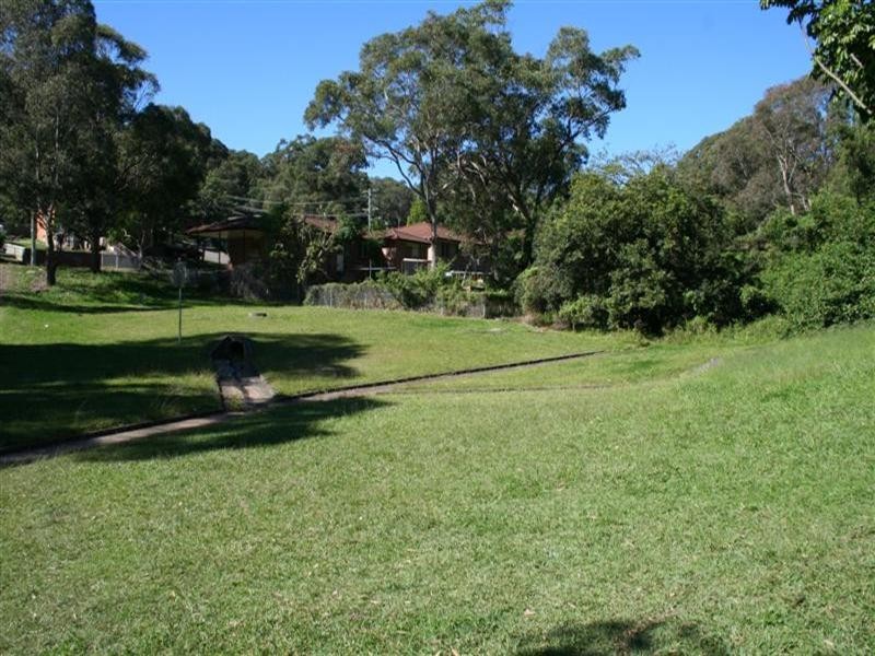 11 Lochend Place, Bolton Point NSW 2283