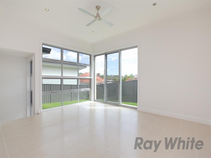 2/24 Kenibea Avenue, Kahibah NSW 2290